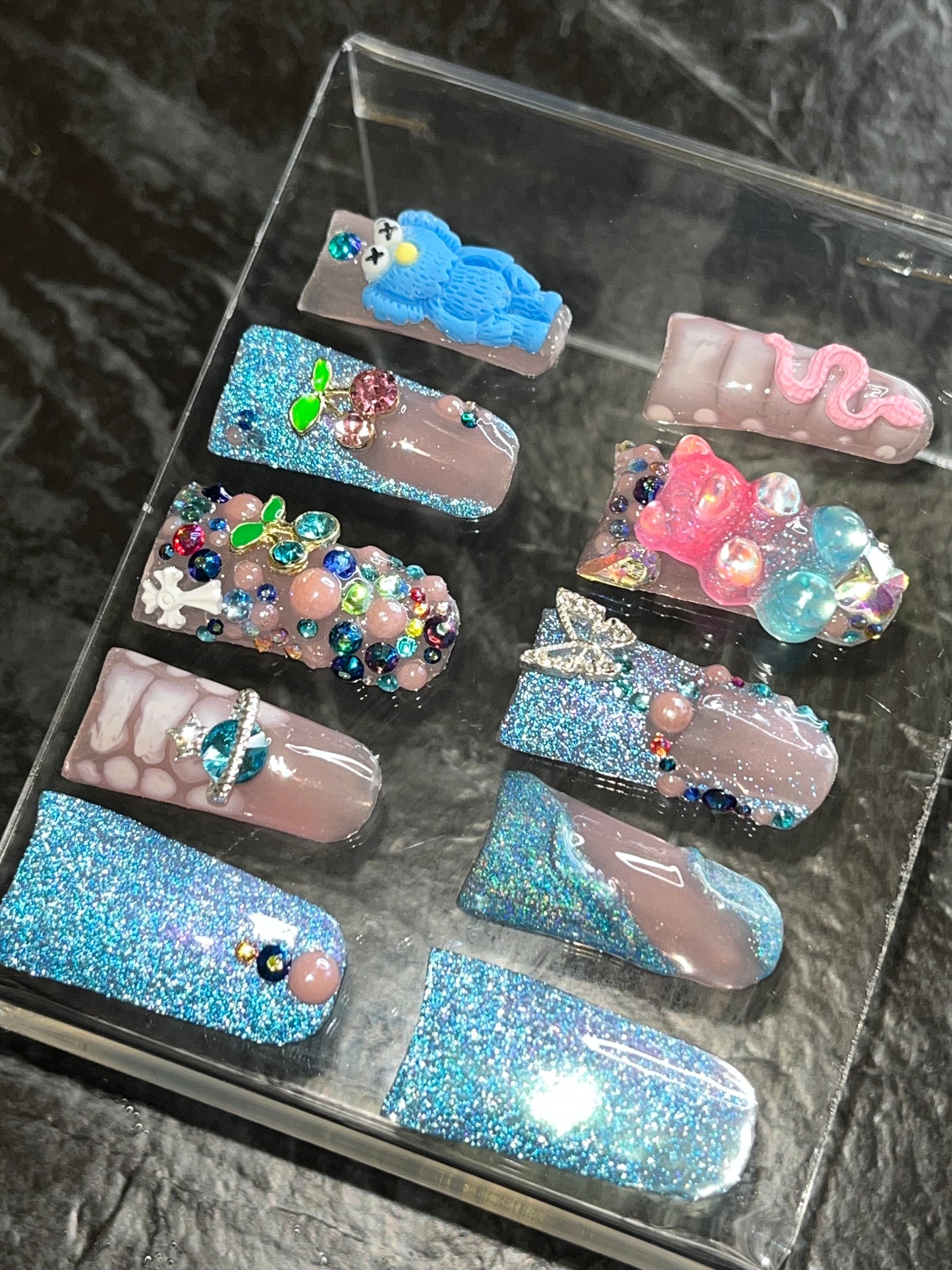 Custom nail set